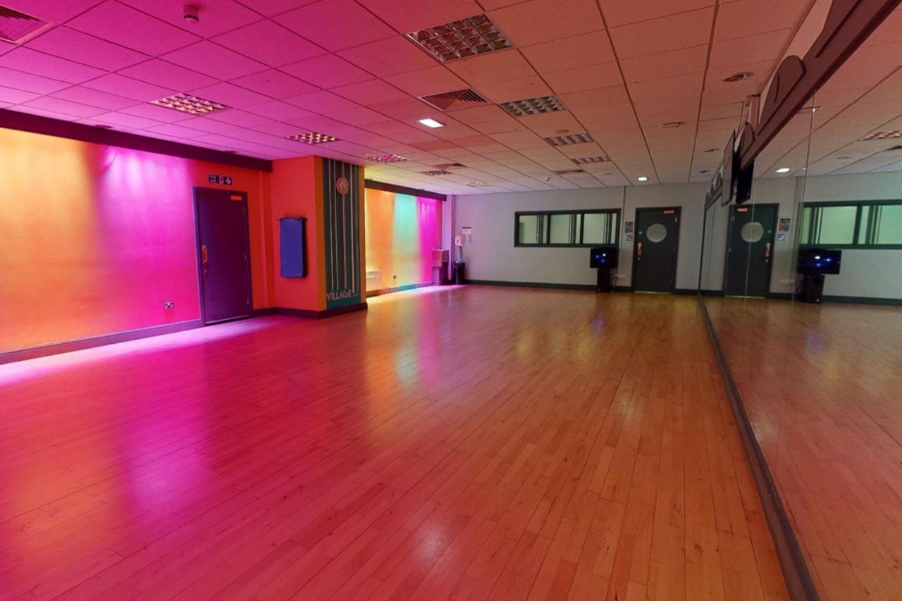 Village Hotel Newcastle Holystone  Esterno foto